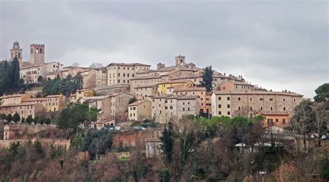 città di gucci nocera umbra terni